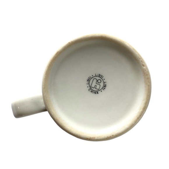 Vintage “I Tawt I Taw a Puddy Cat” Ceramic Mug - Picture 2 of 5